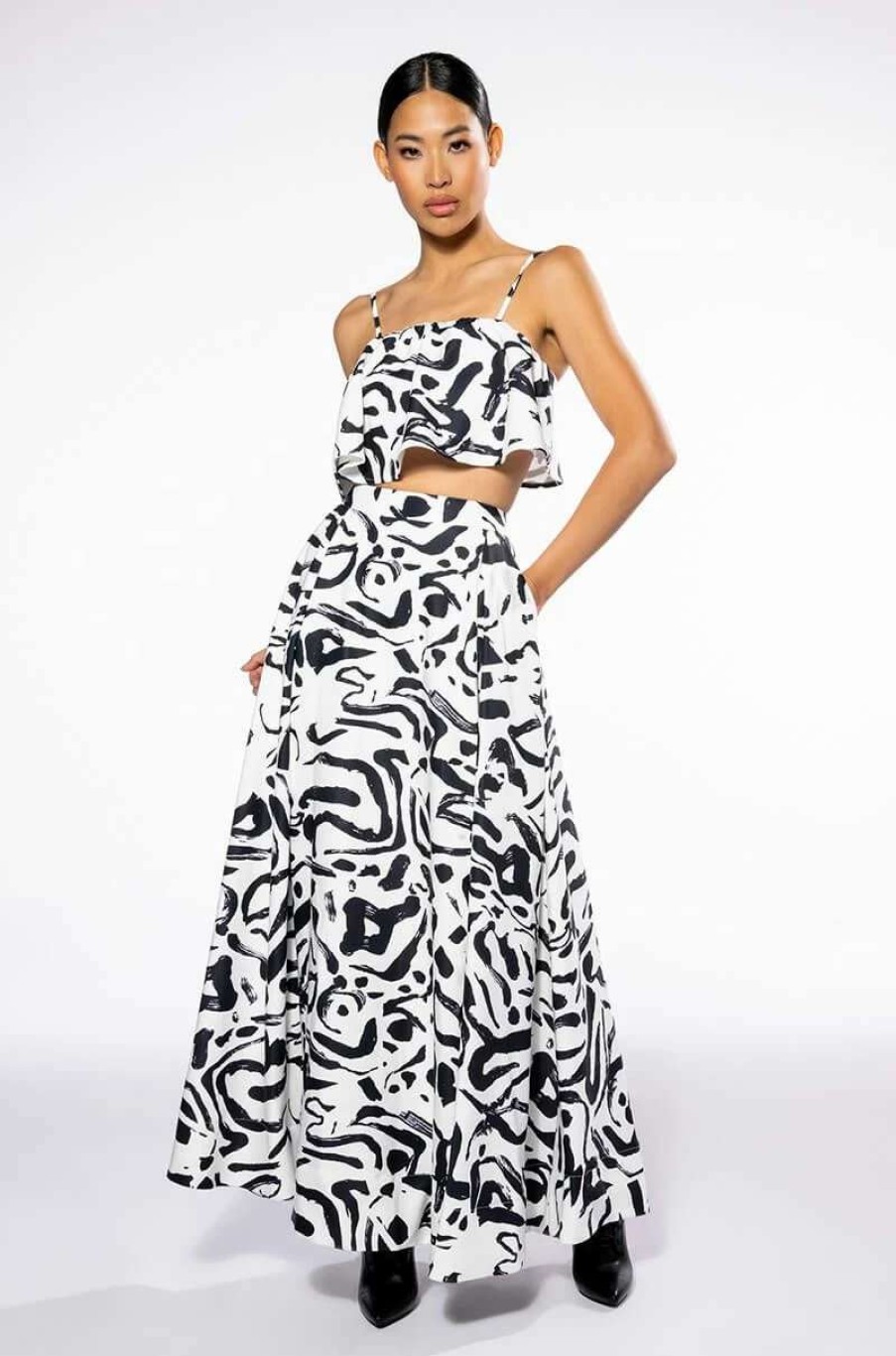 Two Piece Sets * | Dali'S Muse Bandeau Abstract Maxi Skirt White Black